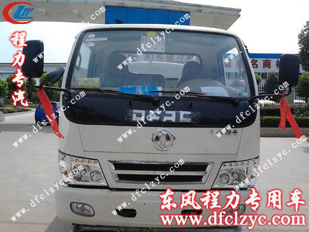 东风小霸王多功能绿化洒水车正面