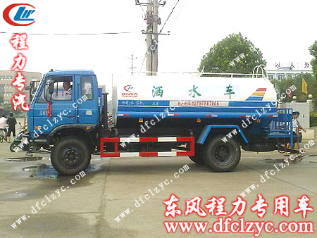 东风145多功能园林绿化洒水车大气灵秀的侧面效果展示