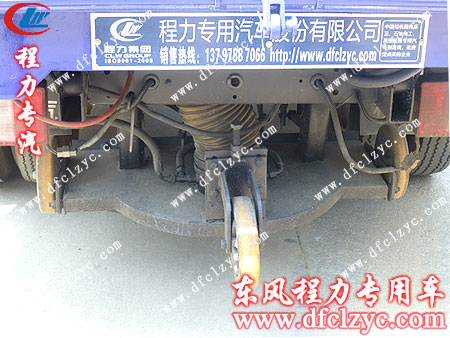 湖北程力福田2300扫路车吸盘效果图