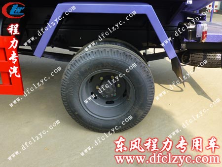 东风小霸王洒水车7.00轮胎
