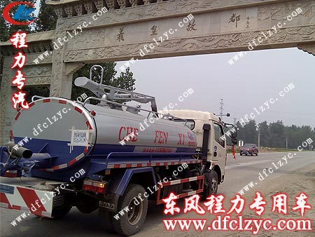 东风多利卡吸粪车途经羲皇故都 东风多利卡吸粪车途经羲皇故都