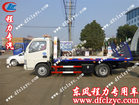 东风小多利卡清障车侧面展示图