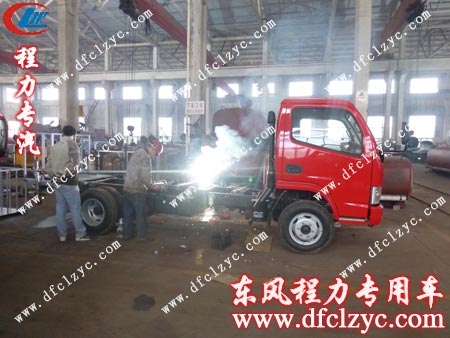 湖北程力集团东风小多利卡消防洒水车开始生产