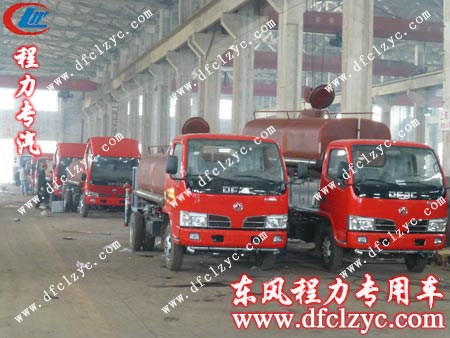 湖北程力集团东风小多利卡消防洒水车装罐体