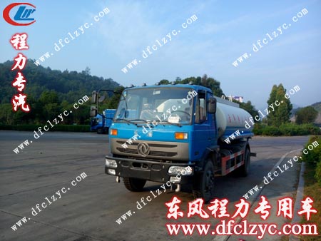 程力集团东风145多功能洒水车途径泉岭