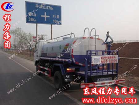 湖北程力东风劲卡洒水车途经河南平顶山 湖北程力东风劲卡洒水车途经河南平顶山