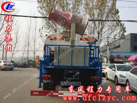 上图为湖北程力东风D9喷雾车