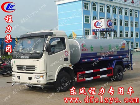湖北程力东风小多利卡洒水车