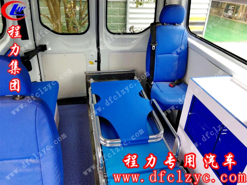 国五福特新全顺V362救护车(柴油版)细节 国五福特新全顺V362救护车(柴油版)细节