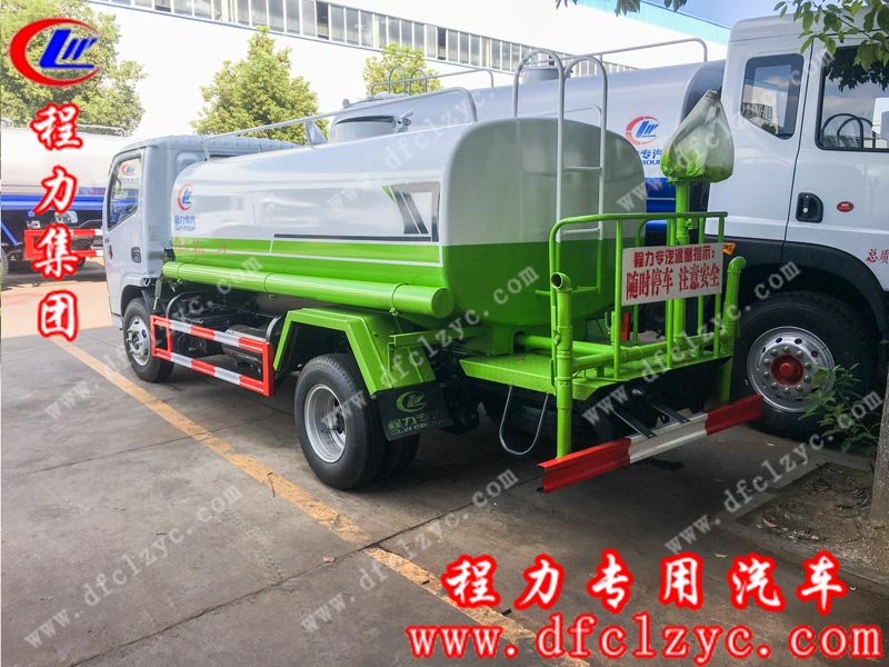 湖北程力制造加工的国六东风小多利卡洒水车