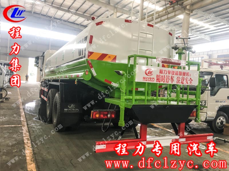 湖北程力集团制造加工的18吨国六东风锦程后双桥洒水车 湖北程力集团制造加工的18吨国六东风锦程后双桥洒水车
