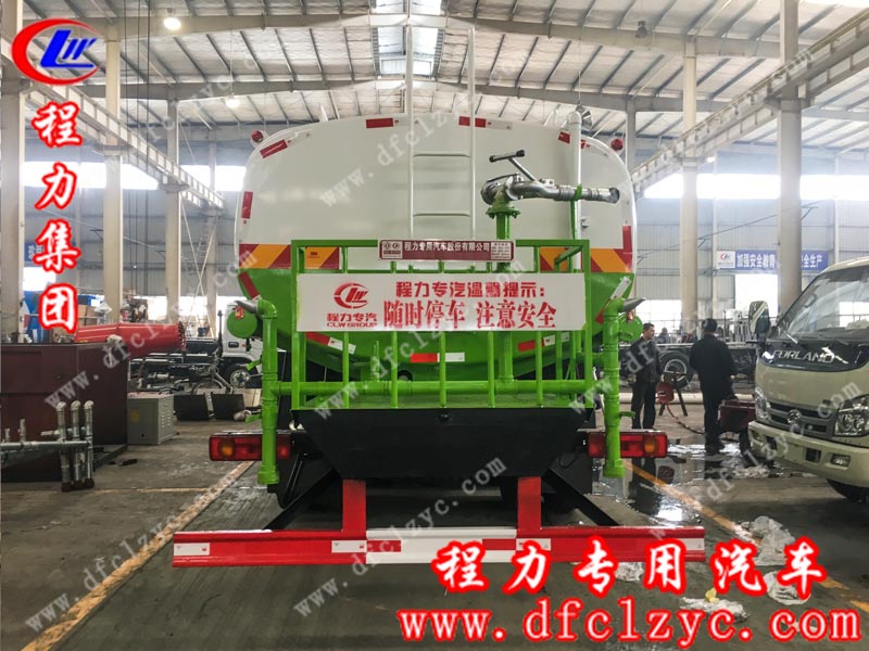 湖北程力专用汽车有限公司生产的18吨东风锦程后双桥洒水车 湖北程力专用汽车有限公司生产的18吨东风锦程后双桥洒水车