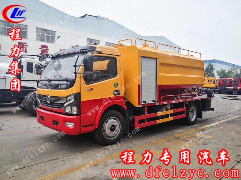 湖北程力生产的国六东风大多利卡清洗吸污车