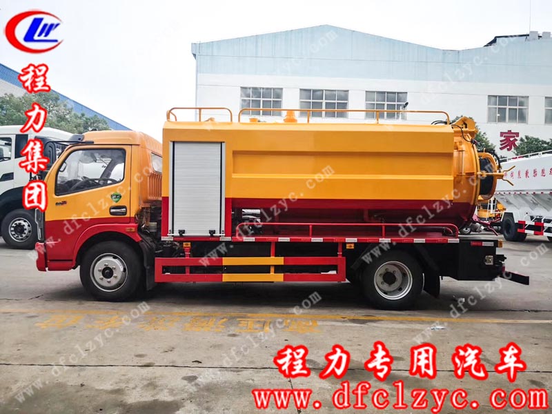 湖北程力专用汽车有限公司生产的国六东风大多利卡清洗吸污车