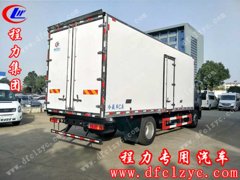 湖北程力专用汽车有限公司生产的国五福田欧马可S5冷藏车