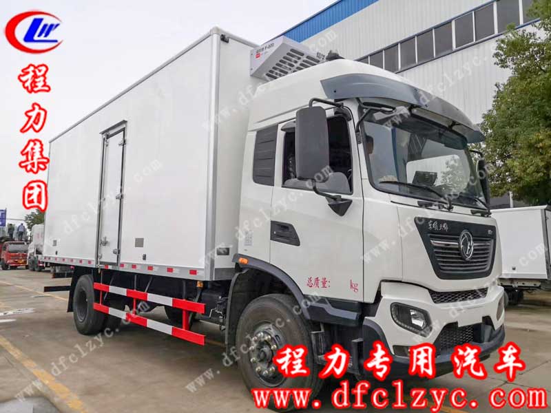 湖北程力专用汽车有限公司生产的东风天锦KR高顶双卧冷藏车