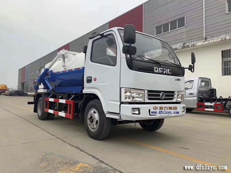 湖北程力集团4方东风小多利卡吸污车